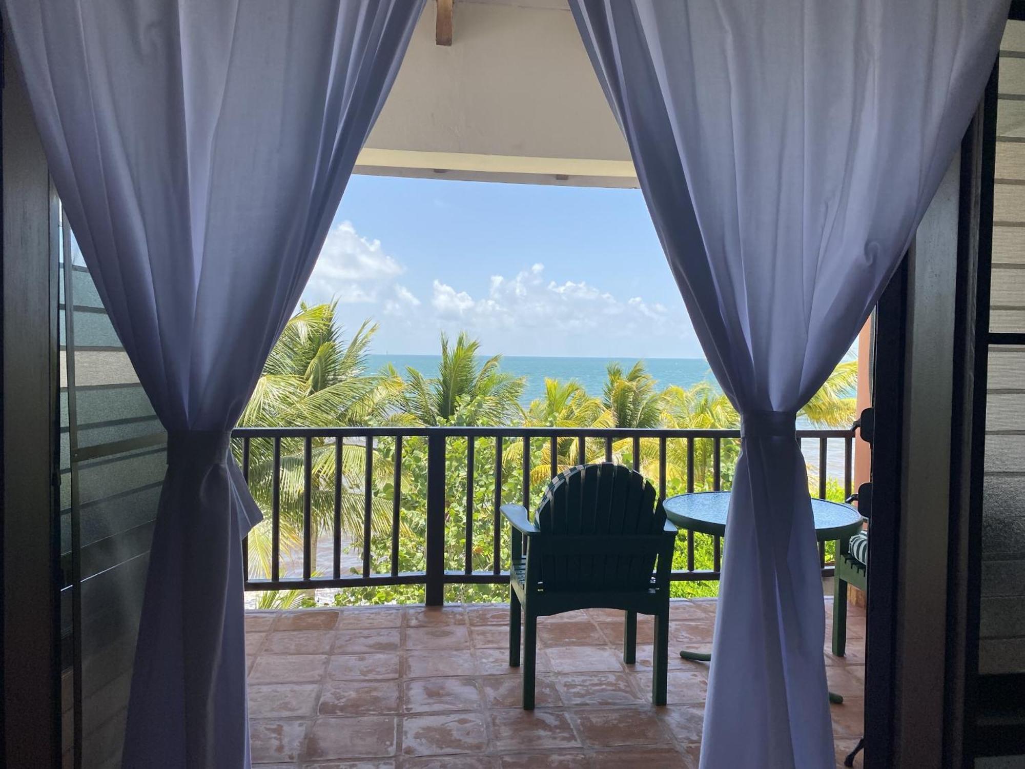 Tranquility Beach Suites Placencia Habitación foto